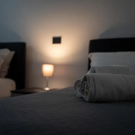 Jay House Apartamento Floridia